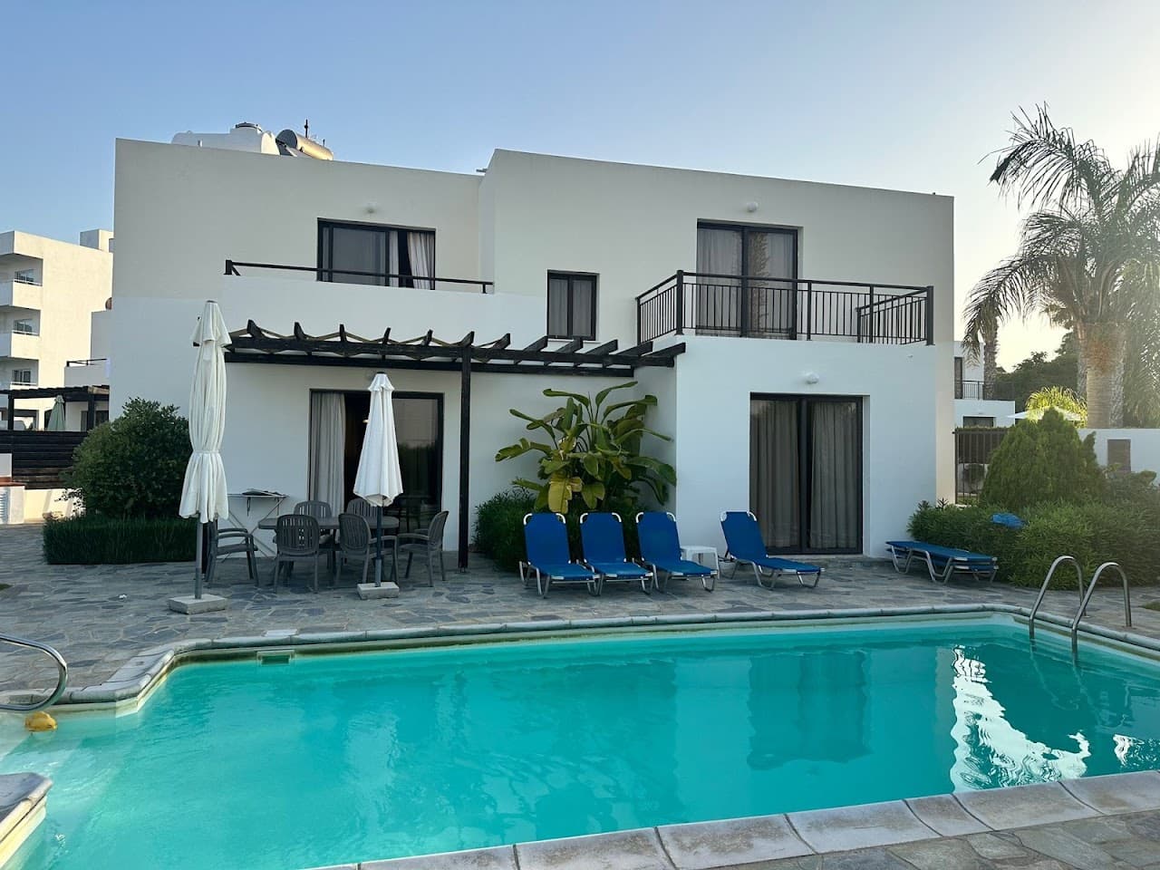 Aura Holiday Villas