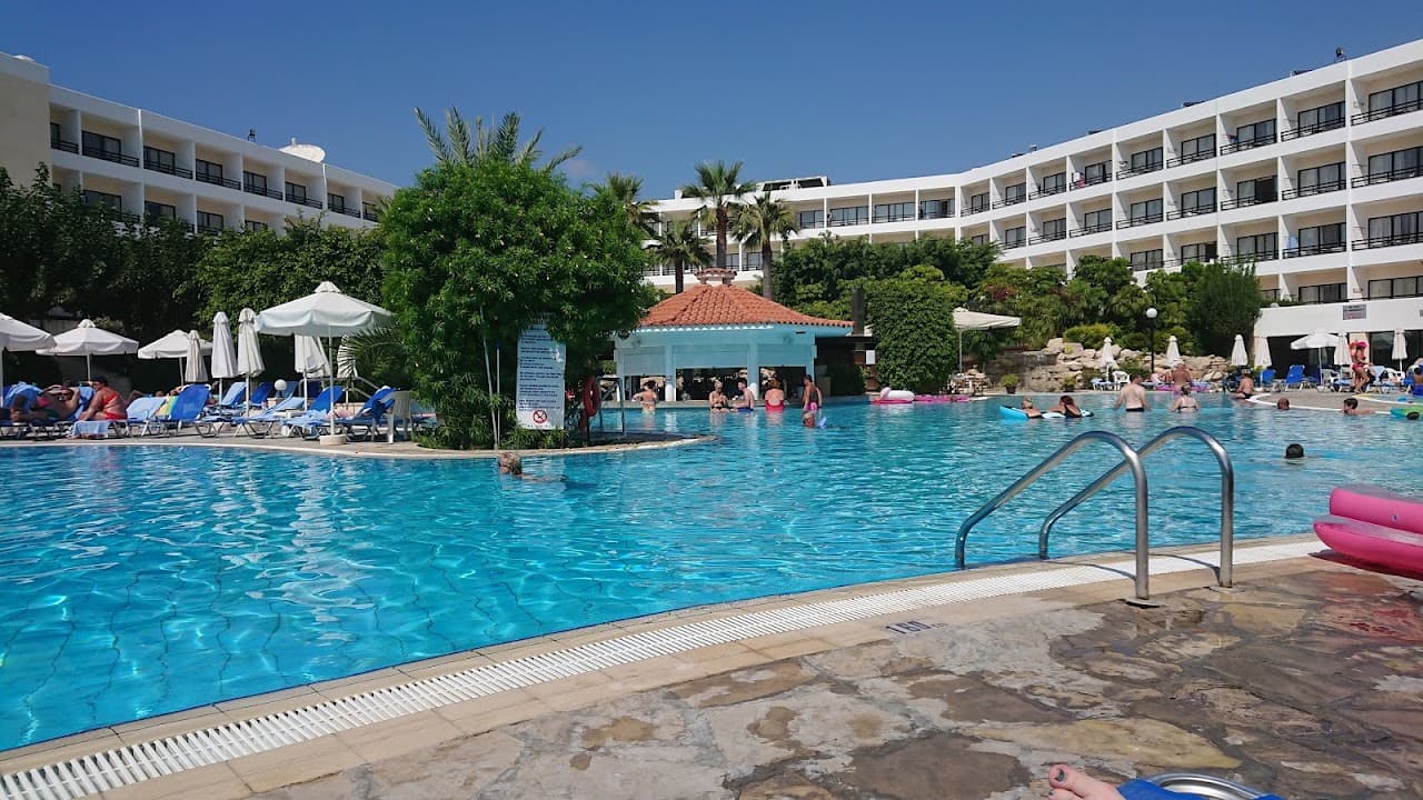 Avanti Hotel