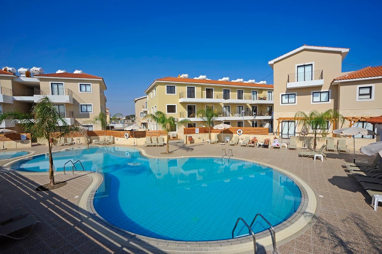 DeMari Apartments
