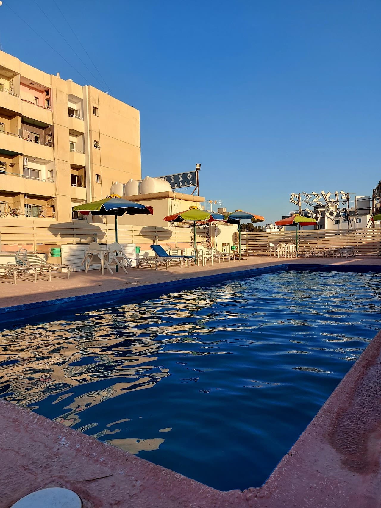 Elysso Hotel