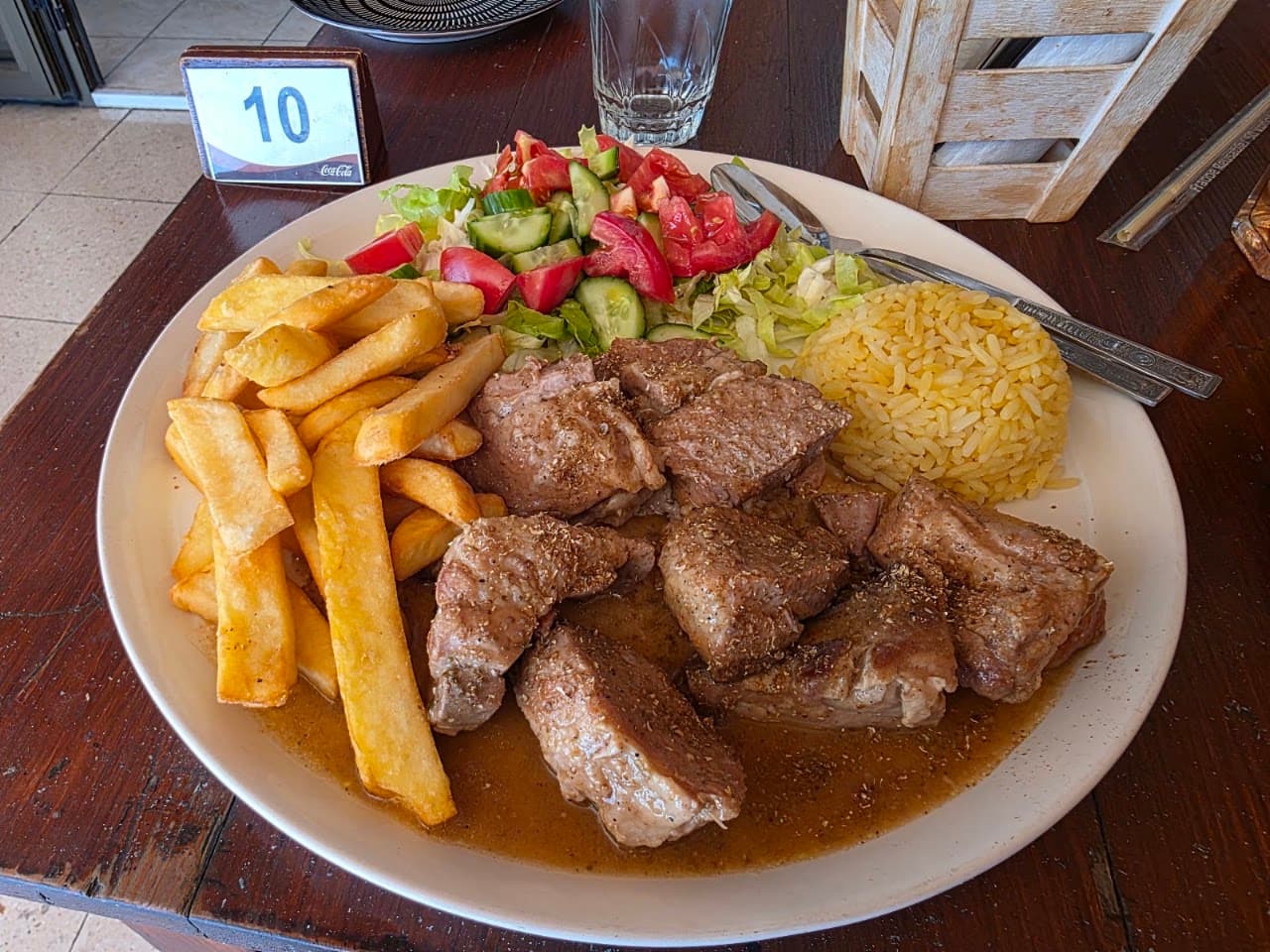 Fanis Restaurant