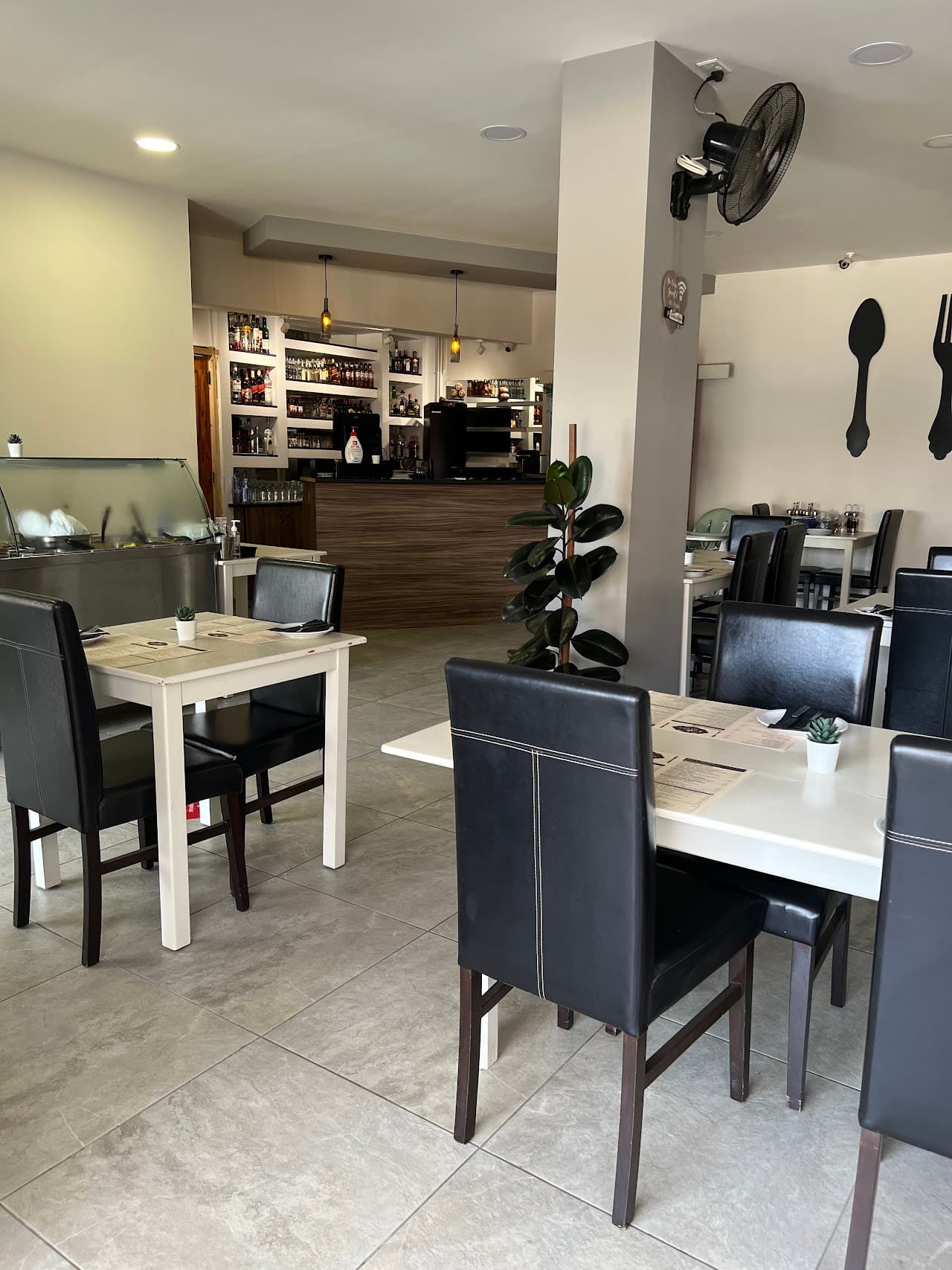 Farias Kitchen