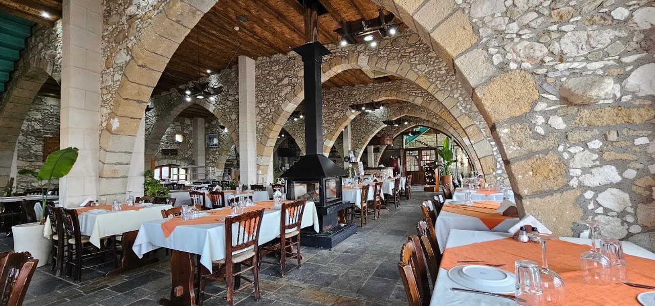 Latchi Plaza Restaurant
