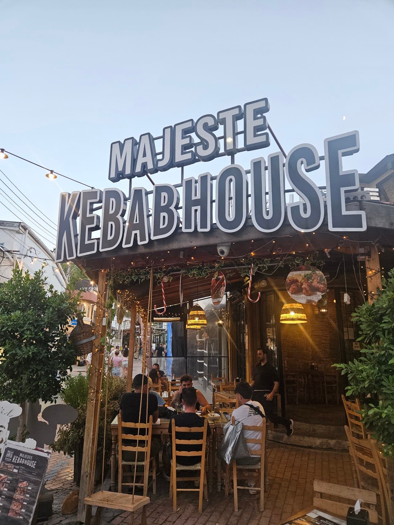 Majeste KebabHouse