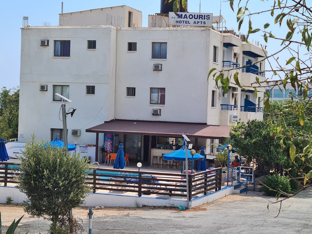 Maouris Hotel Apts