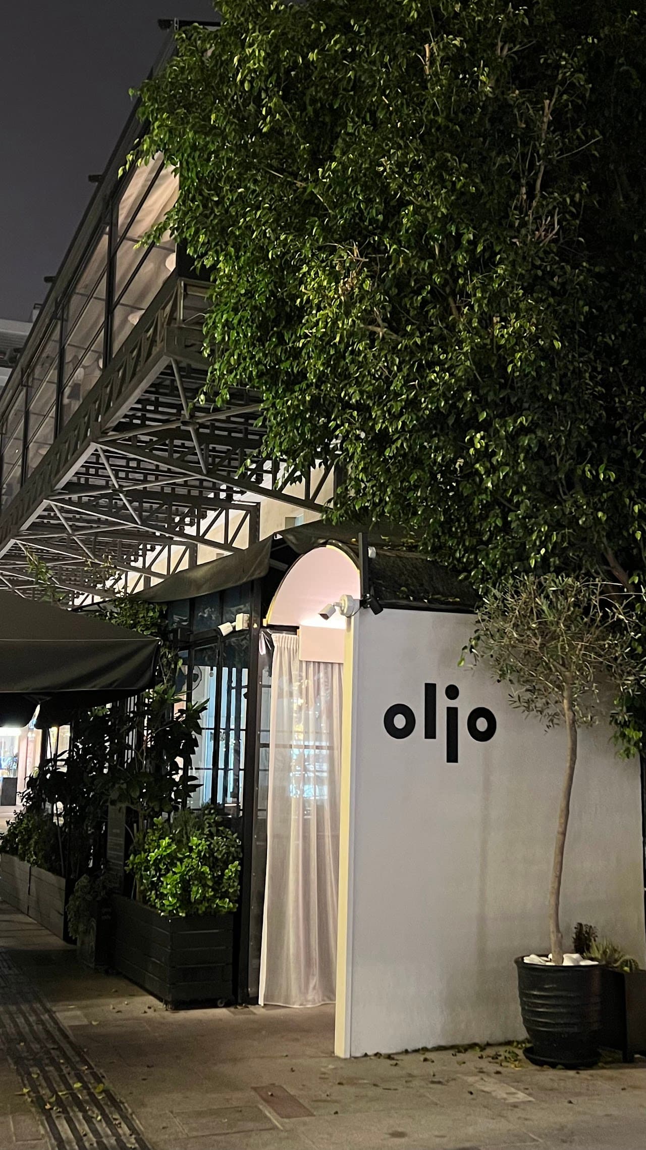 Olio Restaurant
