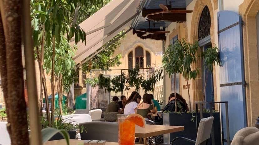 #Street Food Burger Bar Balcony